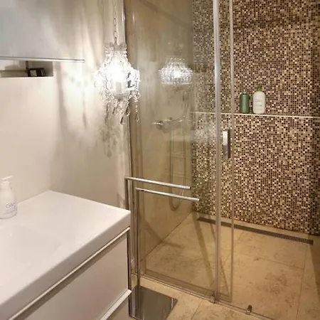 아파트 Romantic Nest With Free Parking *